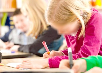 Elevii de clasa a a II-a vor susţine luni examen la limba română